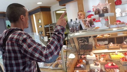 Latrik Dunet donne des conseils pour se refaire les dents pas cher !