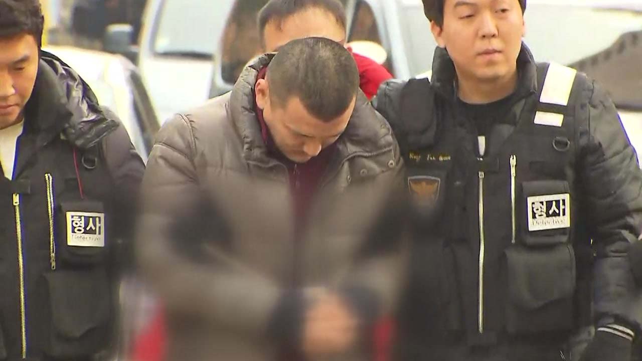 "어머니 재산 노리고 범행"...현장검증 김성관 뒤늦은 '눈물' / YTN