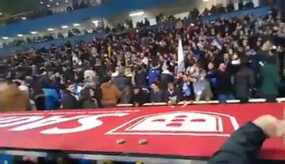 O ambiente dos adeptos do FC Porto no relvado do Estoril! #2