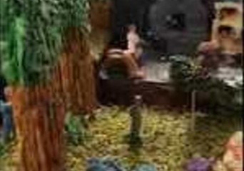 Foodie Family Create Wizard of Oz Themed Gingerbread House