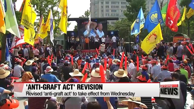 S. Korea's 'Anti-Graft Act' revised, with increase on agricultural gifts, decrease on cash gifts