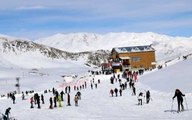 Hakkari'nin 2 Bin 800 Rakımlı Kayak Merkezi, Uludağ'ı Aratmıyor