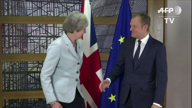 Brexit: l'UE toujours ouvert à un changement d'avis (Tusk)