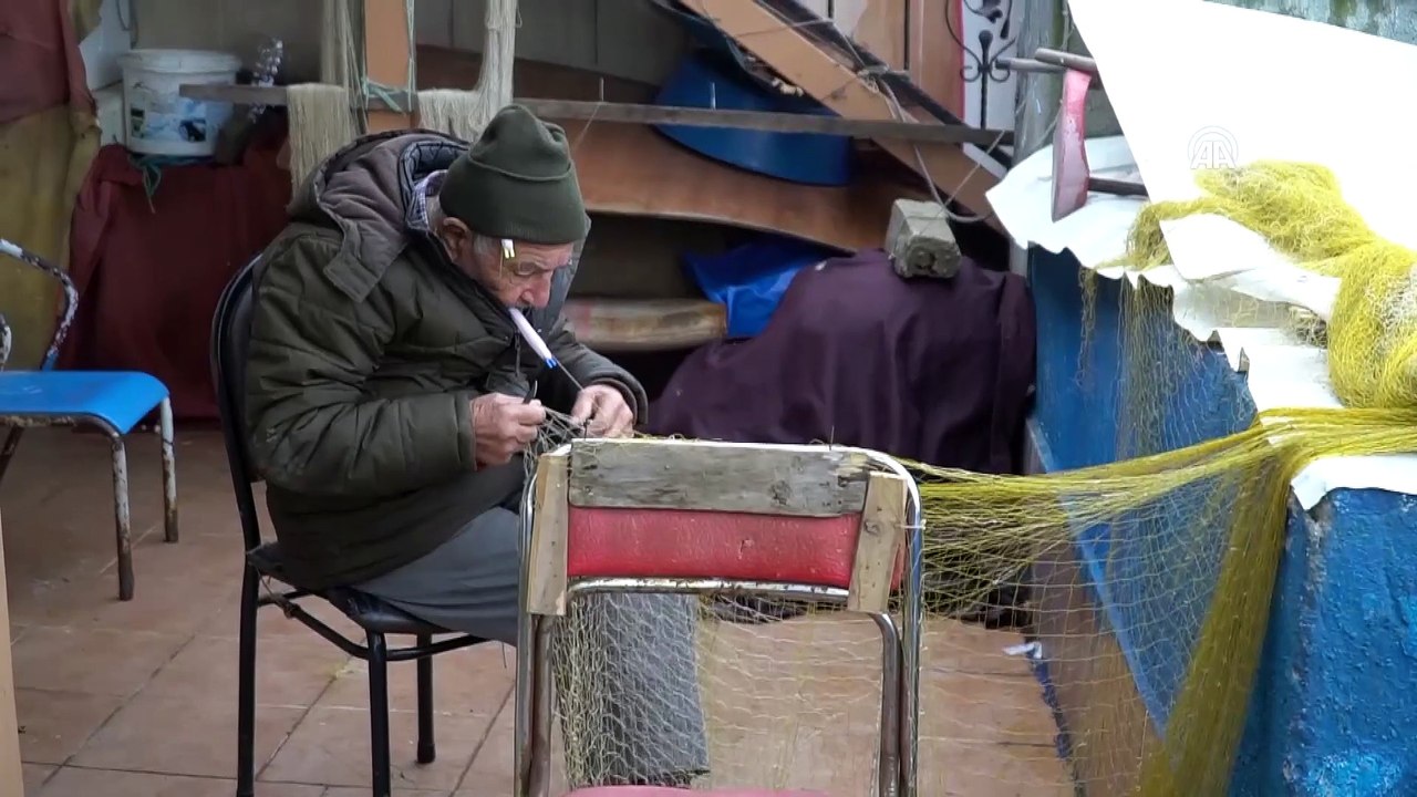 Av yasağı süresini 'ağ onarmakla' geçiriyorlar - TEKİRDAĞ