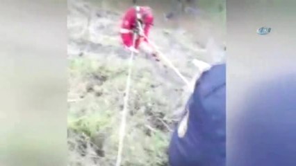 Uçurumda Mahsur Kalan Keçi Kurtarıldı