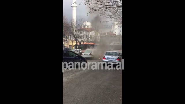 makina merr flake ne tirane