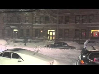 Blizzard hits New York City, not everyone complies with travel ban