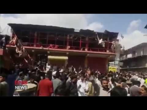 Bomb attack near Pakistan mosque kills 22, injures dozens