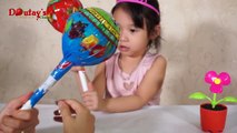 BÓC KẸO MÚT KHỔNG LỒ Chupa Chups - Giant Chupa Chups Lollipops ❤ Dâu Tây Channel