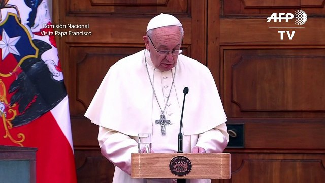 Papa pide respetar derechos y cultura de pueblos originarios