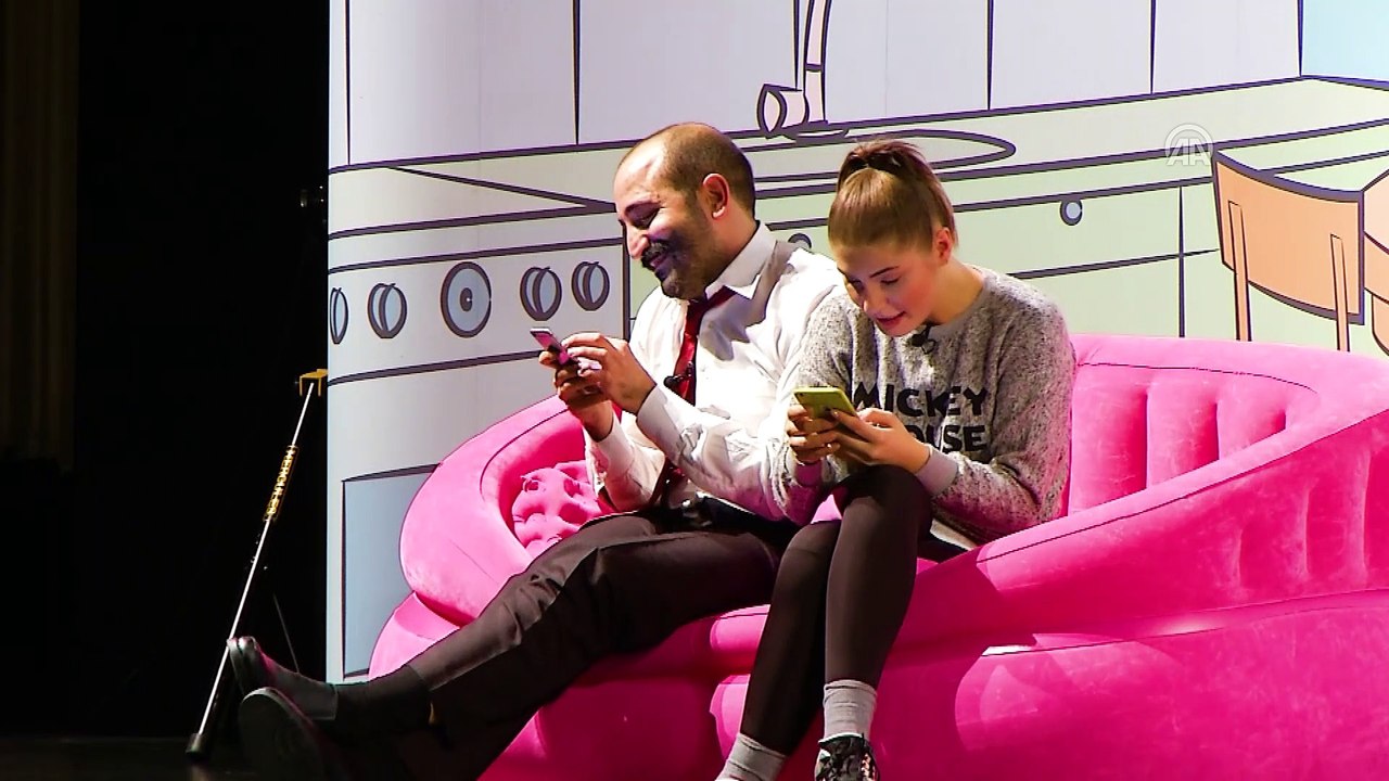 'Temel' ile 'Fadime' tiyatro sahnesinde - İSTANBUL