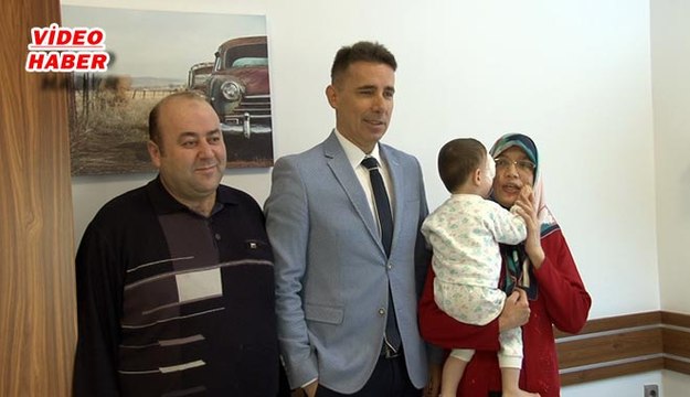 (16 Ocak 2018) ERÜ ÖĞRETİM ÜYESİ PROF.DR. CEM EVEREKLİOĞLU BACAKDAN ALDIĞI DOKUYU GÖZ KAPAĞINA NAKLETTİ…