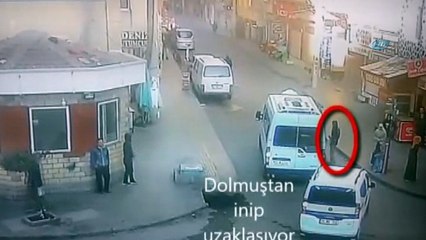 Cep telefonu hırsızı kamerada