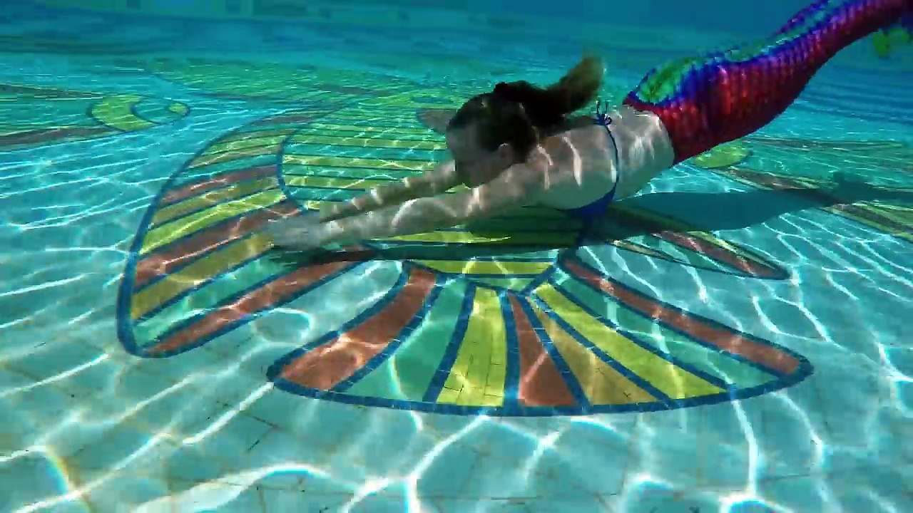 Miss Mermaid Contest in Egypt - Long Distance Dive