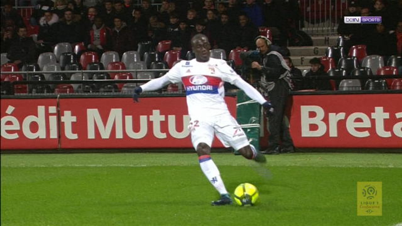 Fekir opens the score for Lyon after superb teamwork