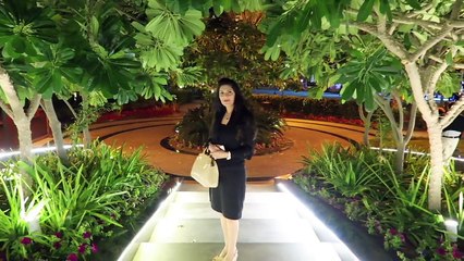 My Friend Owns a LaFerrari !! *WARNING* LOUD Revving !!!