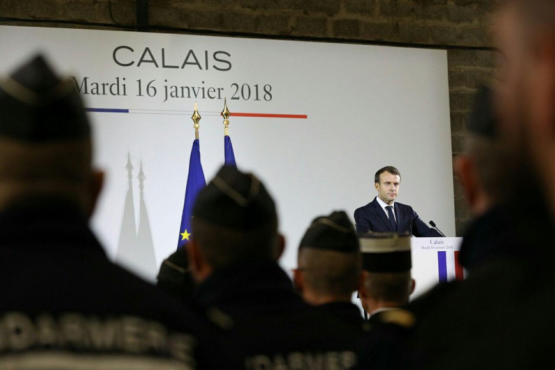 Discours devant les forces de sécurité à Calais
