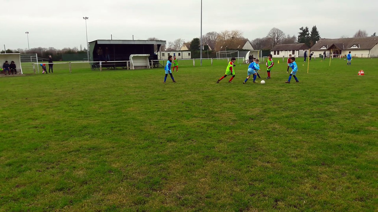 VICTOIRE DE BREVAL B CONTRE ISSOU B AU PLATEAU DE LONGNES SAMEDI 13 JANVIER 2018