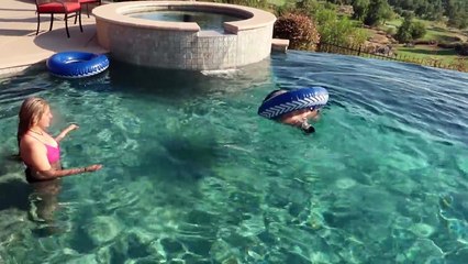 My girlfriend teaches me HOW TO SWIM!