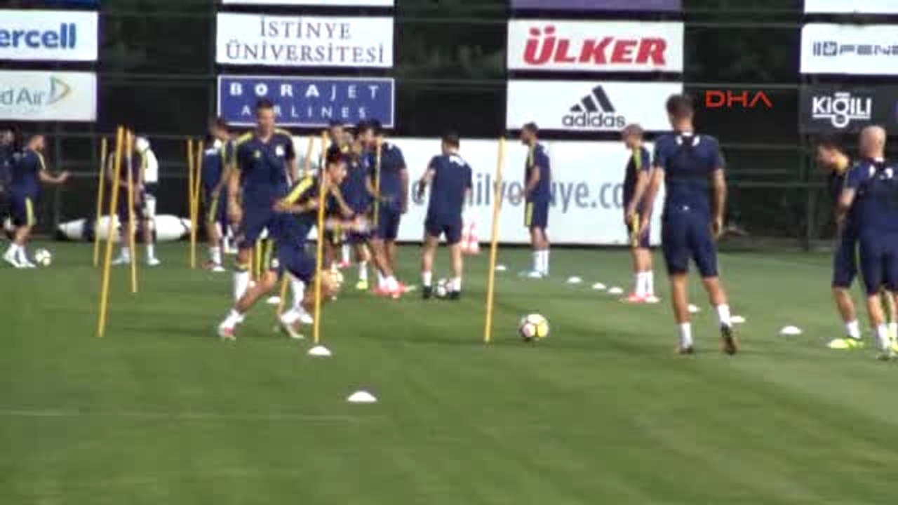 Eljif Elmas ve Robin Van Persie'nin Birlikte İdman Görüntüleri