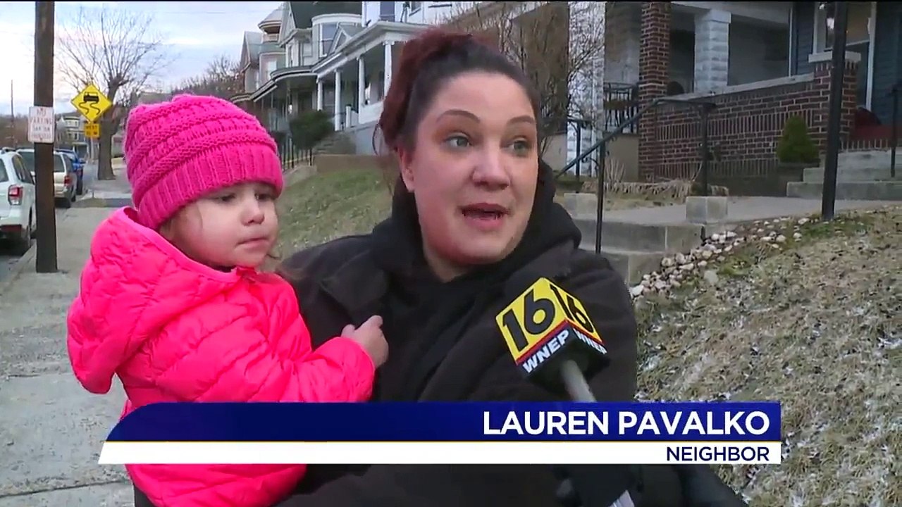 11-Year-Old Girl's Call for Help Leads to Mom's Arrest