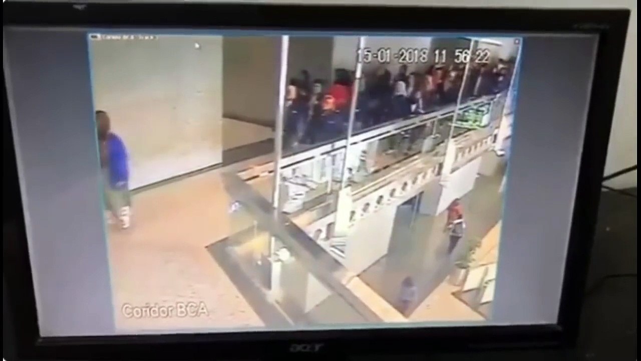 Indonésie : un balcon s’effondre à la Bourse de Jakarta, 75 blessés