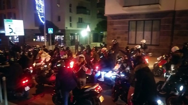 Détonations, fumigènes et supporters niçois en deux-roues à Monaco avant le derby