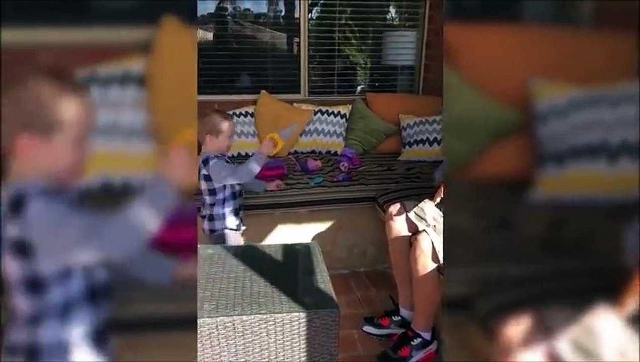 Ce papa va faire une blague horrible à son jeune fils... Quel enfoiré