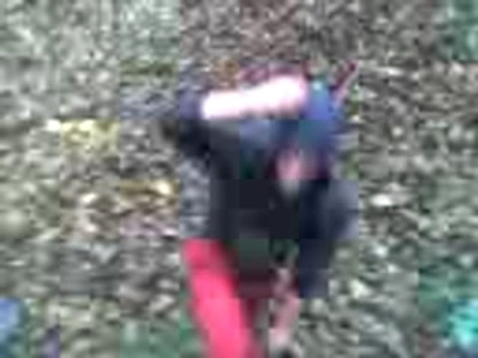 Alex ds les feuilles