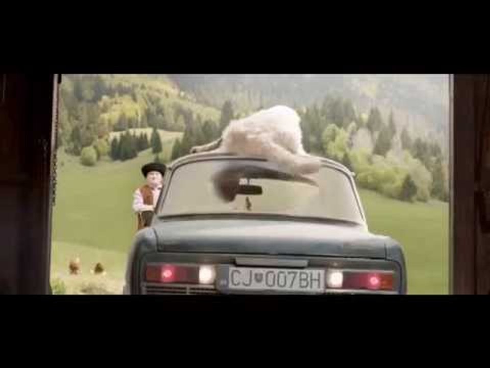 Cuando tienes un coche de otro siglo... los animales son tu mejor amigo