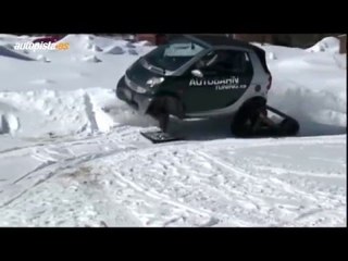 El abominable hombre de las nieves es un... ¡Smart ForTwo!