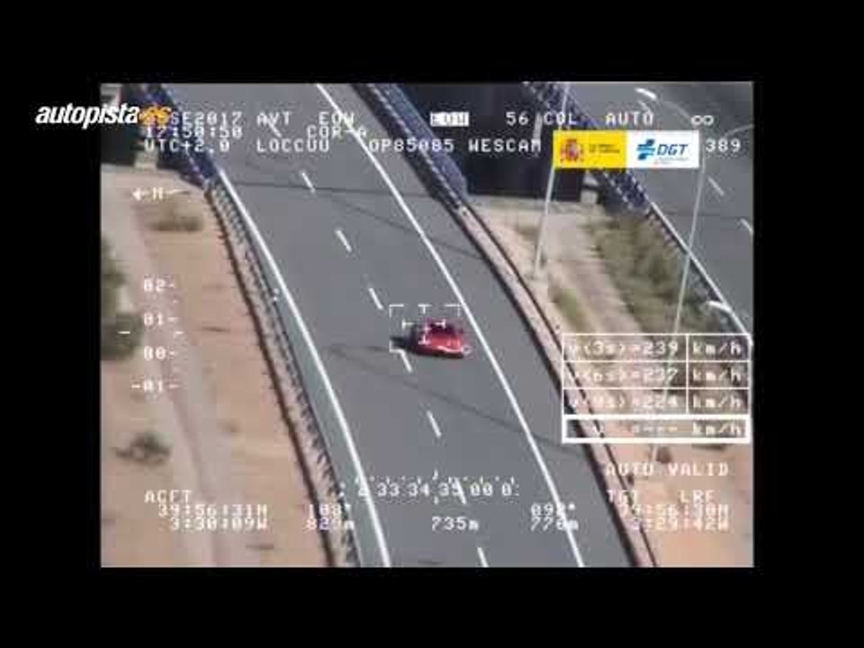 Cazado por Pegasus: a más de 240 km/h por una autopista