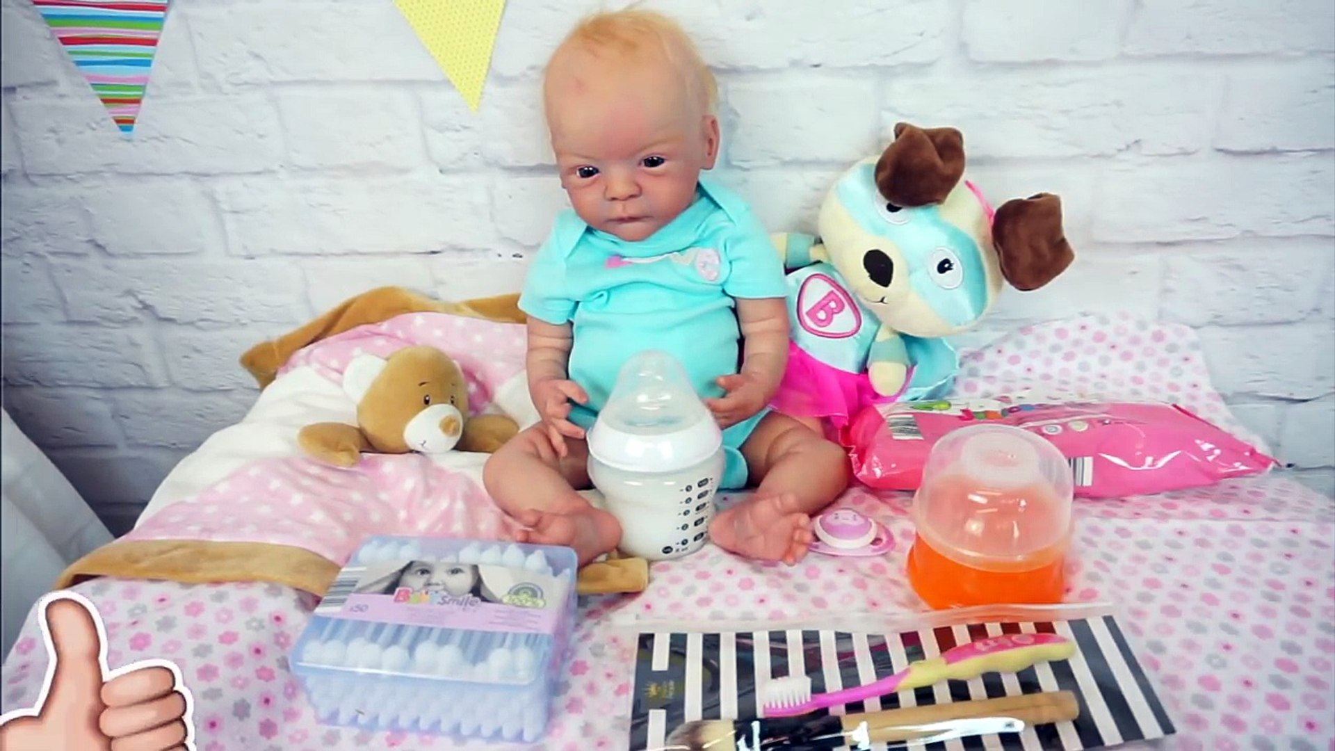 vídeo de bebé reborn