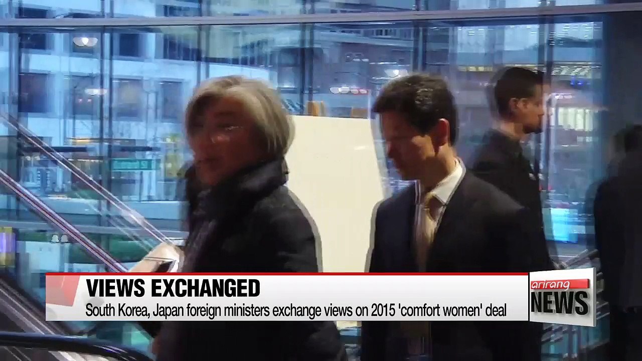 South Korea, Japan foreign ministers exchange views on 'comfort women' deal