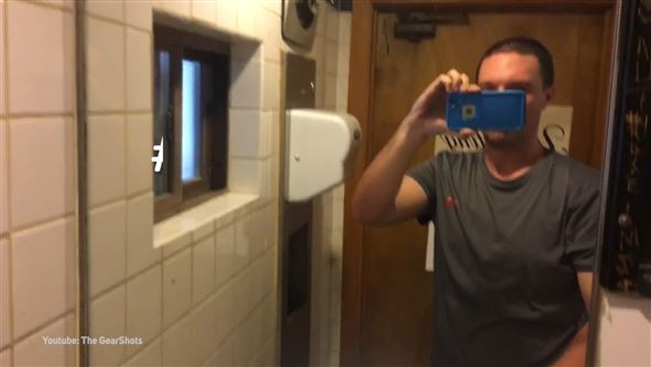 Lebensaufgabe: YouTuber checkt Toiletten auf Sauberkeit