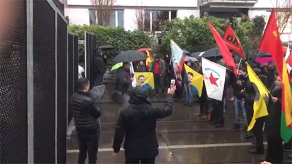 Türkiye YPG'yi Vurdu, Telaşlanan Avrupa'daki Terör Yandaşları Sokağa İndi