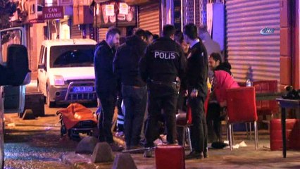 Beyoğlu'nda pidecide yaşanan silahlı saldırı kamerada