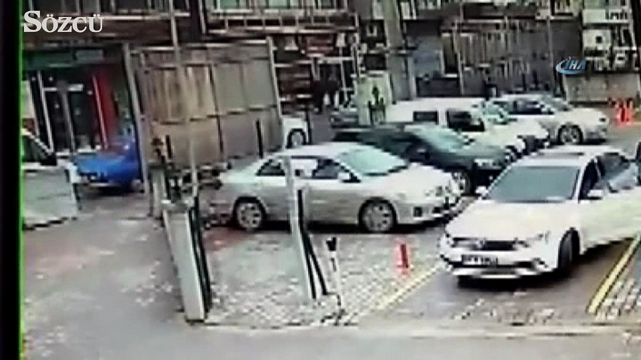 Otopark kapalı iken kaldığı sürenin parasını kapalı kulübeye bıraktı