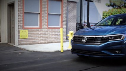 The new Volkswagen Jetta (USA) Driving Video