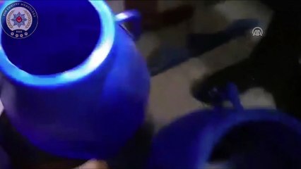 Peynir bidonlarında kaçak sigara ele geçirildi - VAN