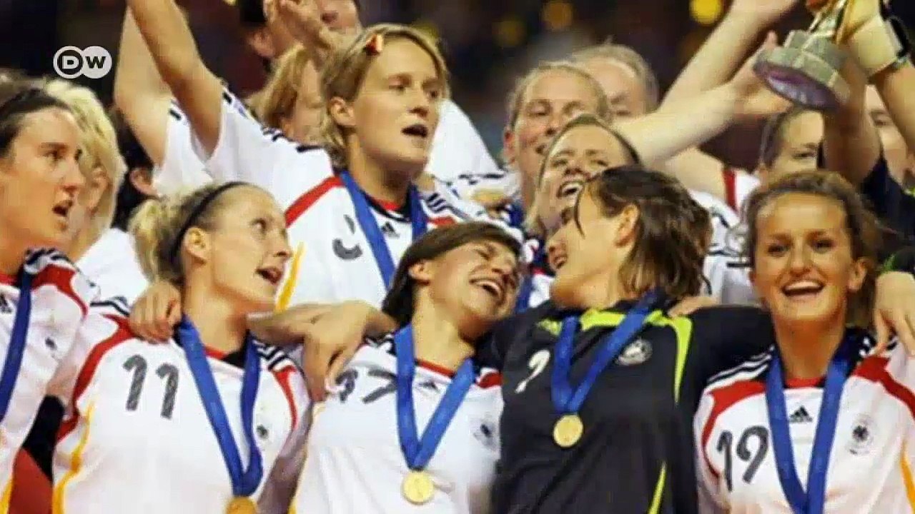 Don't call me bossy: Frauen auf's Spielfeld | DW Deutsch