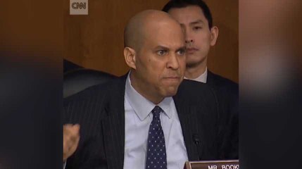 "Pays de merde": Ce sénateur démocrate explose face à une proche de Trump