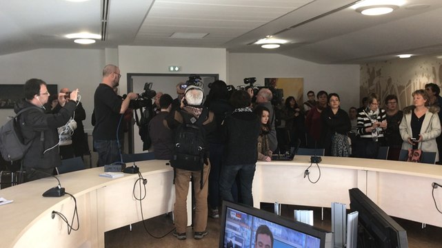 Réactions à la mairie de Saint-Aignan-de-Grandlieu