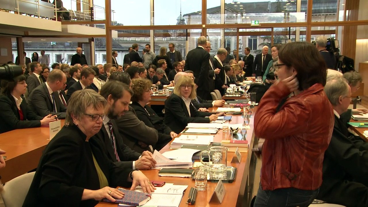 Streikrecht von Beamten auf dem Prüfstand in Karlsruhe