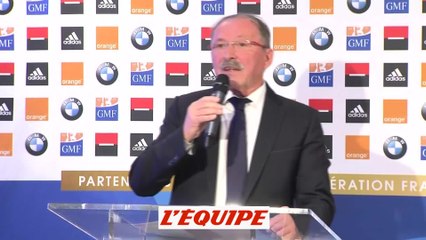 Video herunterladen: Rugby - Tournoi des 6 nations - Bleus : Brunel «Je ne doute pas de Jalibert»