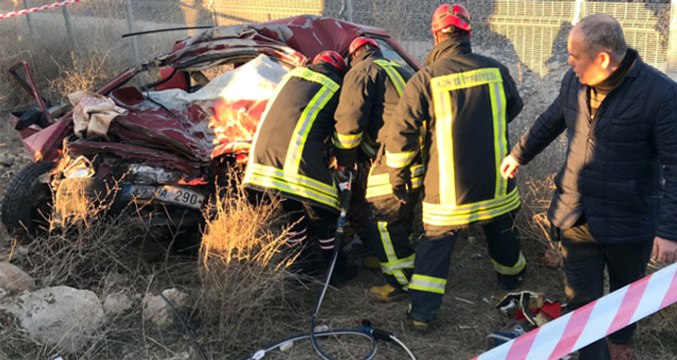 Kamyonla Otomobilin Çarpışması Aile Faciasına Neden Oldu