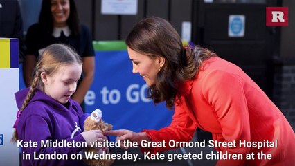 Kate Middleton wore a gorgeous $300 red coat | Rare People