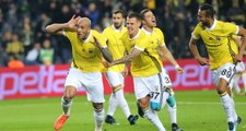 Fenerbahçe Evinde Göztepe'yi 2-1 Mağlup Etti