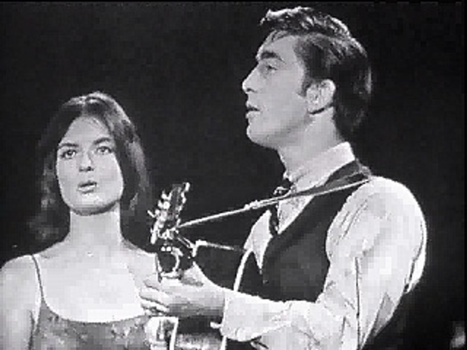 Ian and Sylvia Perform Four Strong Winds Live