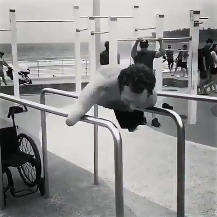 D'ont give up watch this men